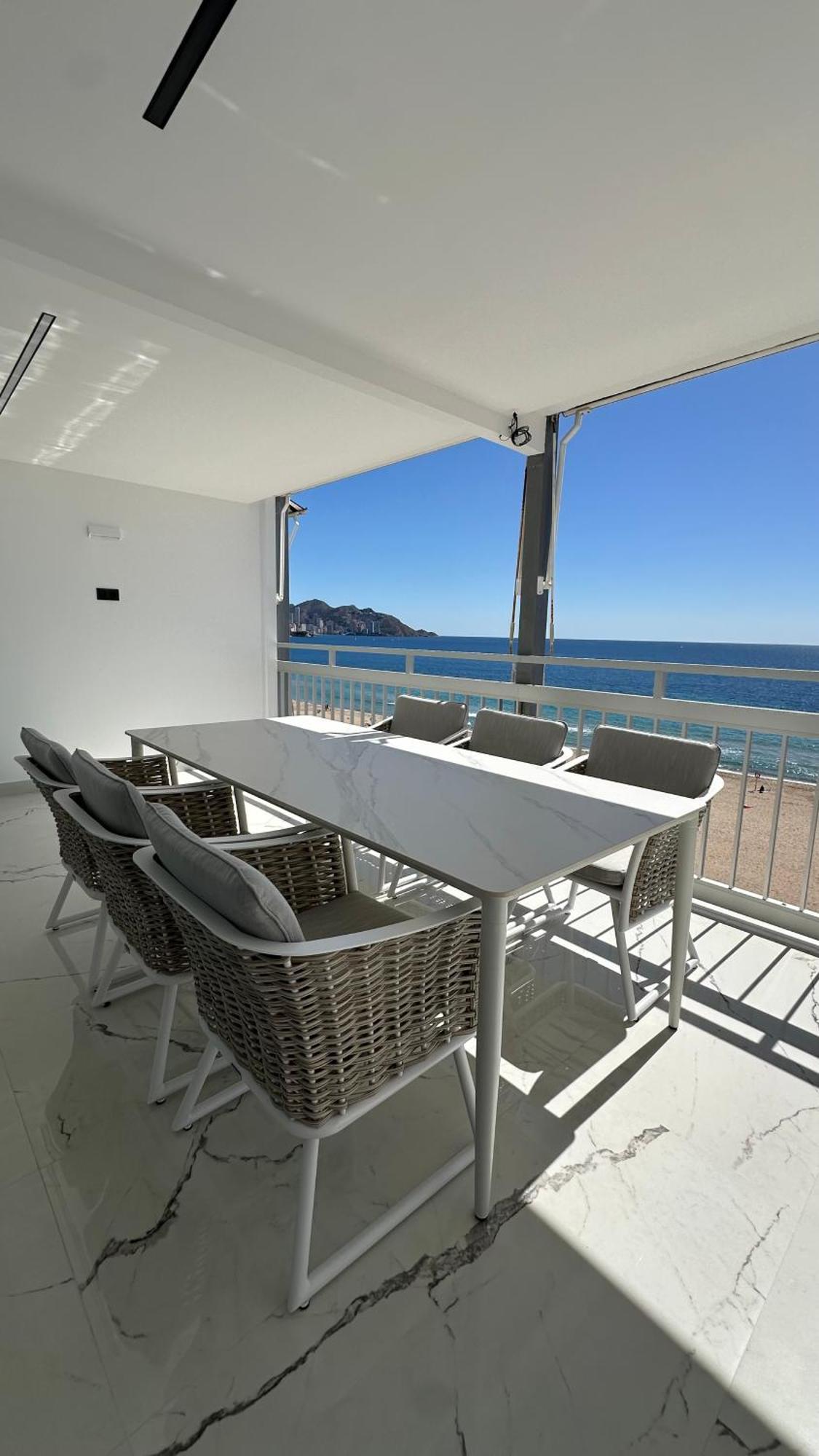 Esmeralda, Benidorm Beachfront Poniente, 1St Line Frontal Seaview, Ocean Terrace Exterior photo